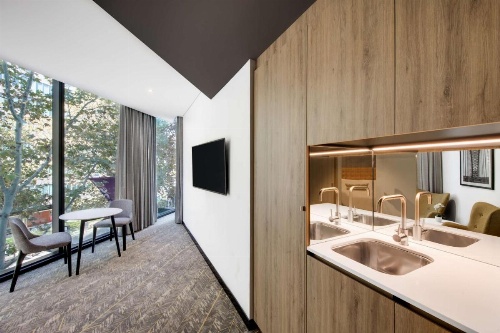 Vibe Hotel North Sydney image 9